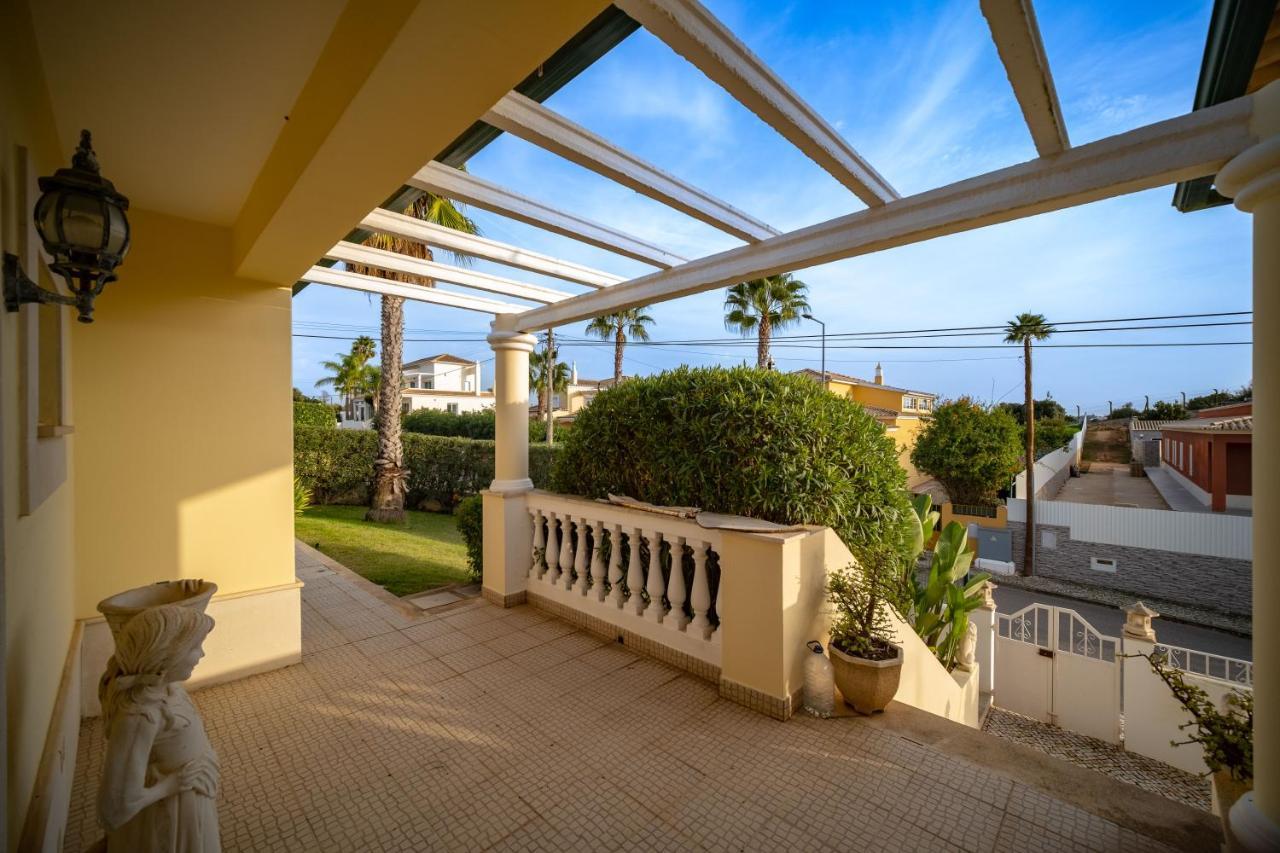 A Tipica Casa De Ferias Villa Parchal Exterior photo