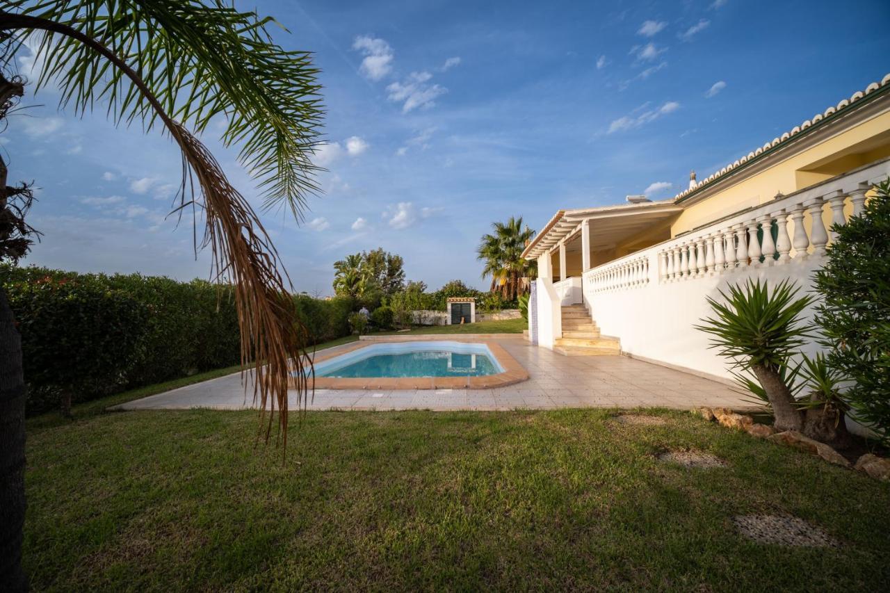 A Tipica Casa De Ferias Villa Parchal Exterior photo